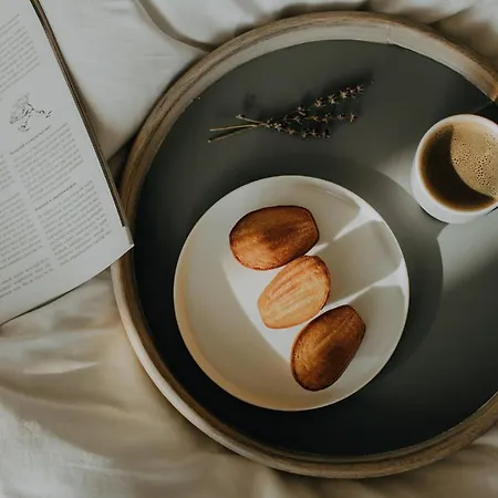 Bernadet Алачати