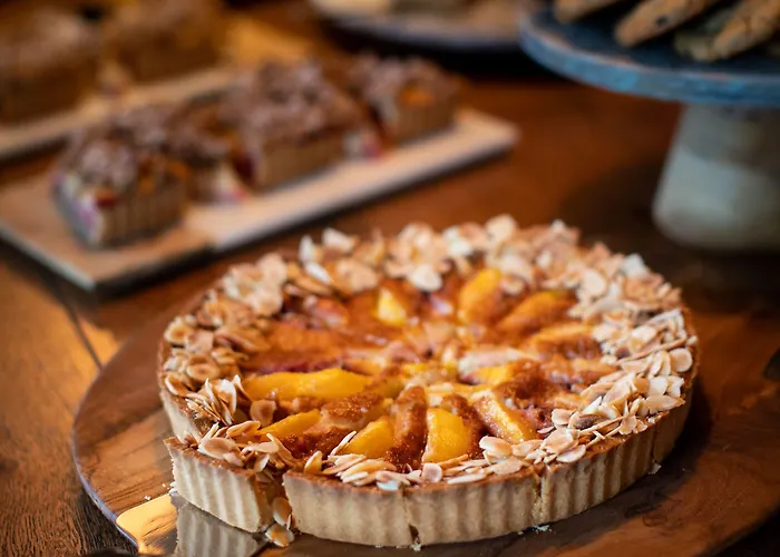 Bernadet Отель *